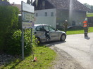 Aufräumarbeiten nach Verkehrsunfall