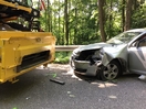 Aufräumarbeiten nach Verkehrsunfall