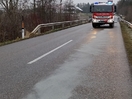 Ölspur auf Hohenzeller Bezirksstraße