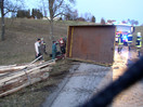 Verkehrsunfall mit Traktor und Anhänger