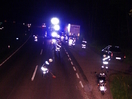 Aufräumarbeiten nach Verkehrsunfall auf B141 in Oberham