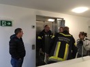Eingeschlossene Person aus Aufzug befreit