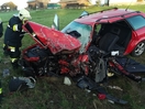 Verkehrsunfall mit eingeklemmter Person auf B141