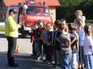 Kinder zu Gast bei der Feuerwehr