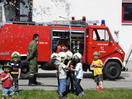 Kinder zu Gast bei der Feuerwehr