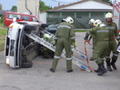 Übung: VU mit eingeklemmter Person + Autobrand