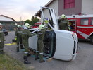 Übung: VU mit eingeklemmter Person + Autobrand