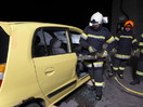 Übung mit hydraulischem Rettungsgerät