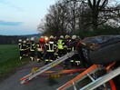 Übung Verkehrsunfall mit eingeklemmter Person